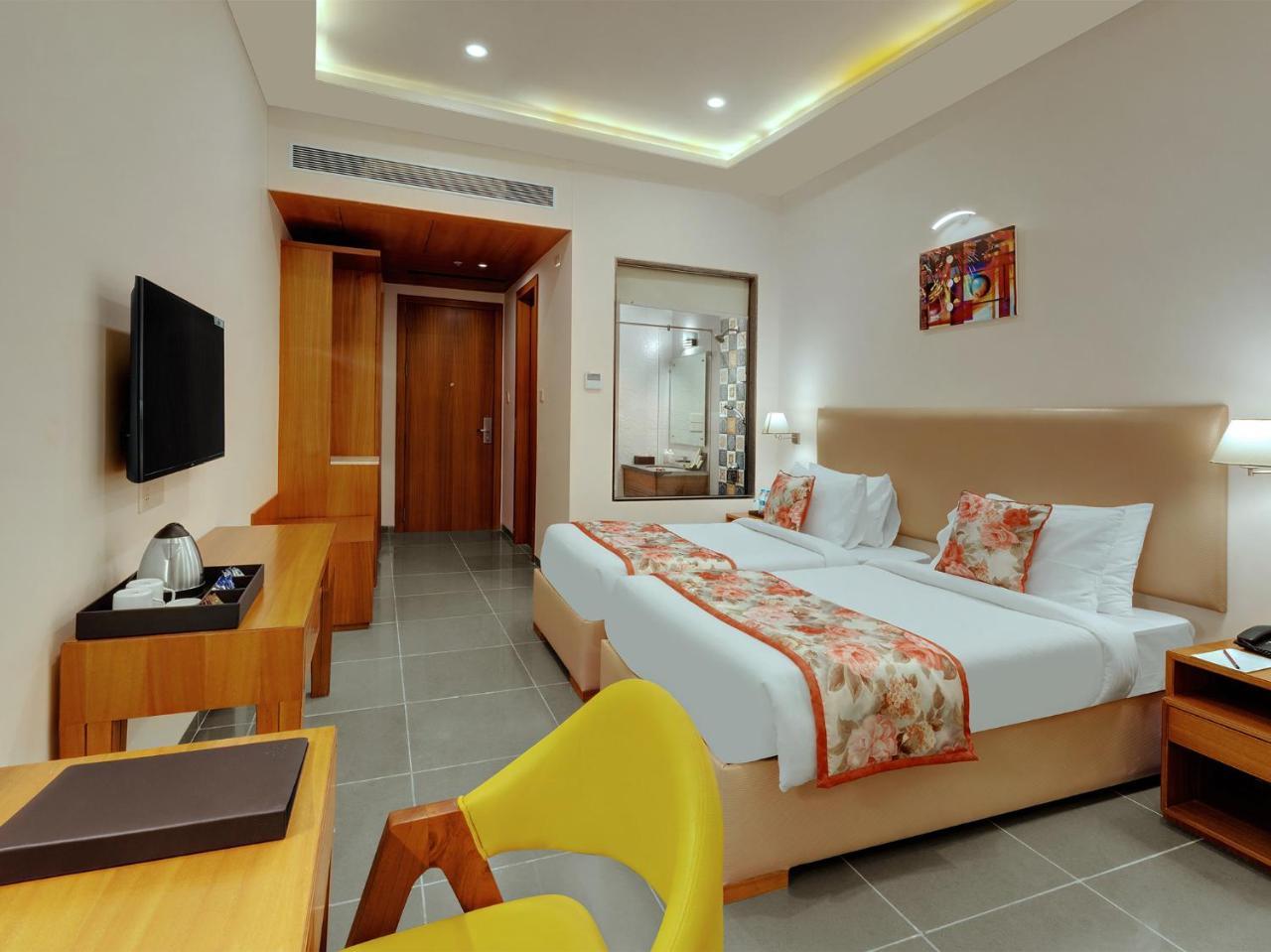 Viola Beacon Resort, Lonavla Exterior foto