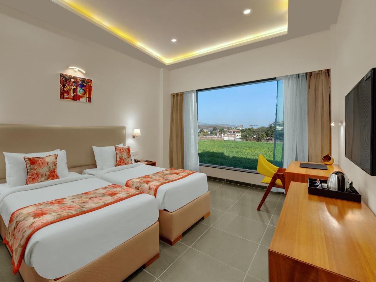 Viola Beacon Resort, Lonavla Exterior foto